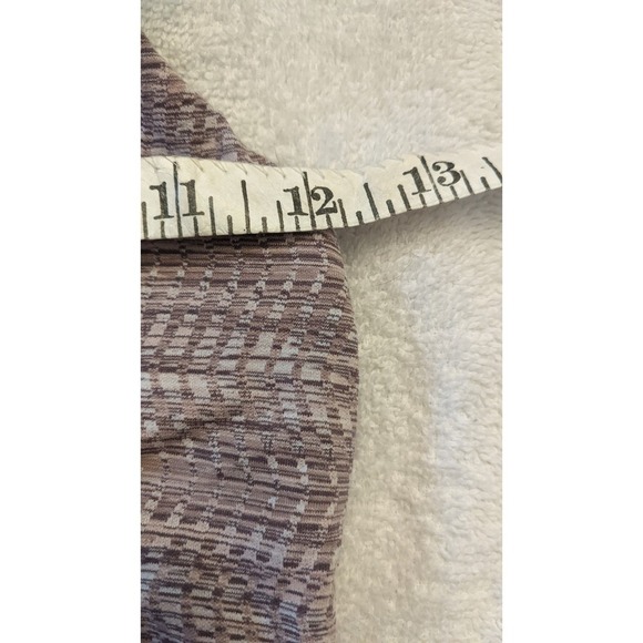 Lululemon Pink Sports Bra, Medium (no tag, see measurements) - Picture 4 of 5